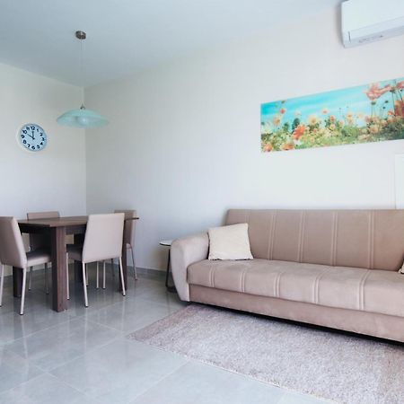 Marbella Holiday Apartments - Seafront - Wifi 马尔萨斯卡拉 外观 照片
